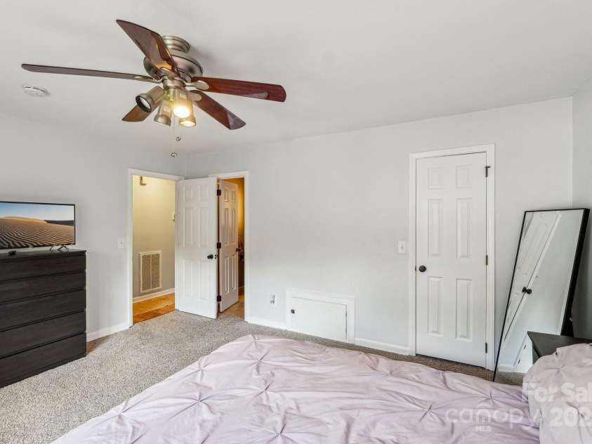 6005 Lanai Lane, Tega Cay, SC 29708.  MLS# CAR4243330, YatesRealty ID 5096. 