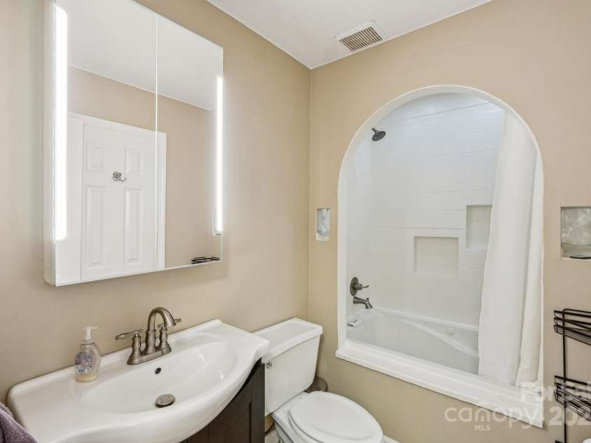 6005 Lanai Lane, Tega Cay, SC 29708.  MLS# CAR4243330, YatesRealty ID 5096. 