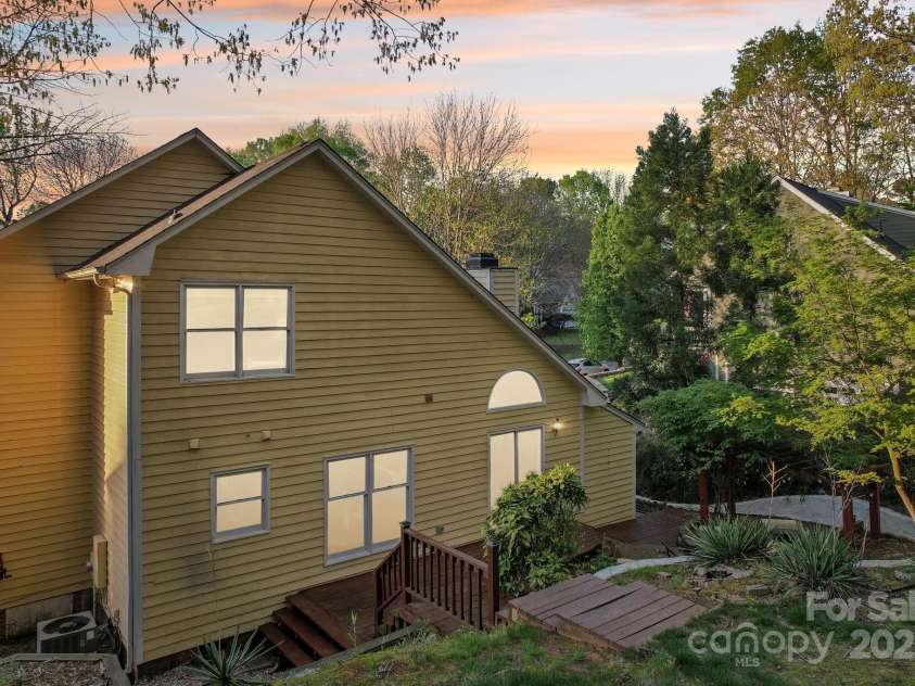 6005 Lanai Lane, Tega Cay, SC 29708.  MLS# CAR4243330, YatesRealty ID 5096. 