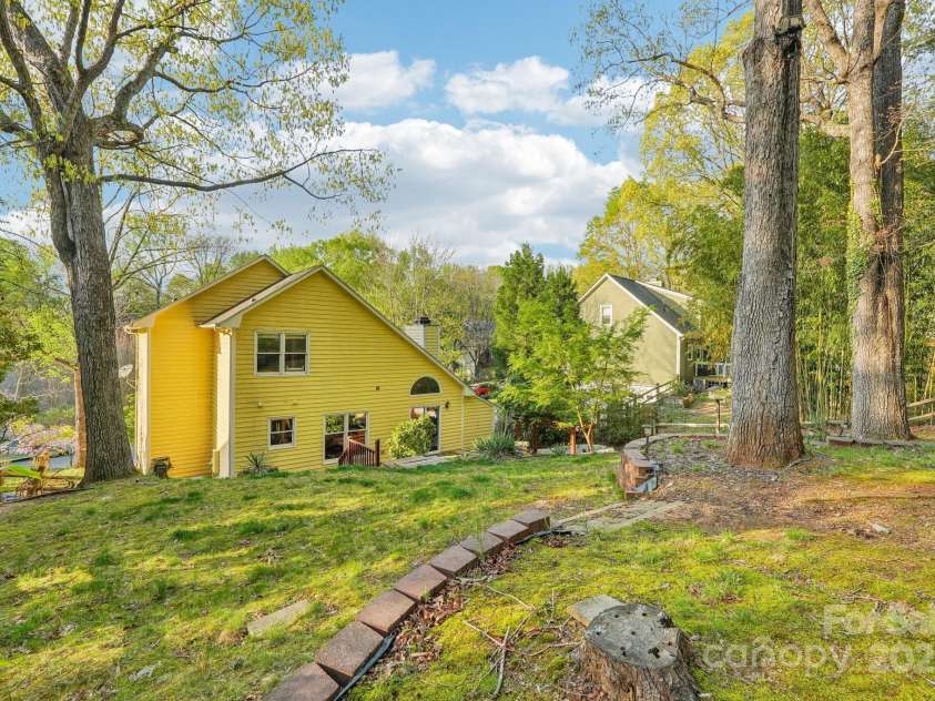 6005 Lanai Lane, Tega Cay, SC 29708.  MLS# CAR4243330, YatesRealty ID 5096. 