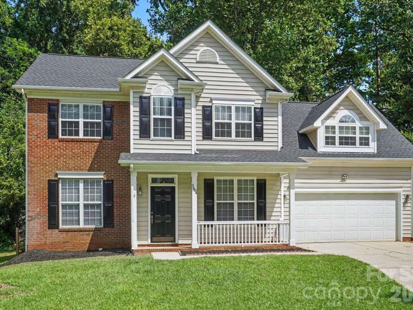 3404 Passour Ridge Lane, Charlotte, NC 28269.  MLS# CAR4424918, YatesRealty ID 50960. 