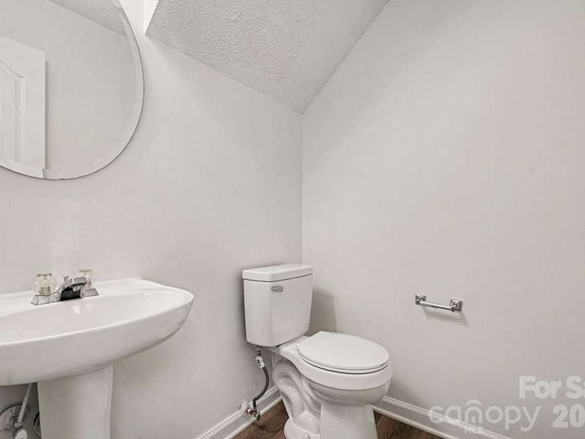 3404 Passour Ridge Lane, Charlotte, NC 28269.  MLS# CAR4424918, YatesRealty ID 50960. 