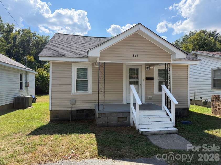 347 Baker Street, Rock Hill, SC 29730.  MLS# CAR4424990, YatesRealty ID 50961. 