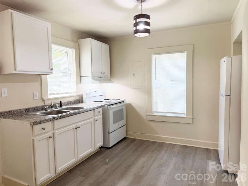 347 Baker Street, Rock Hill, SC 29730.  MLS# CAR4424990, YatesRealty ID 50961. 