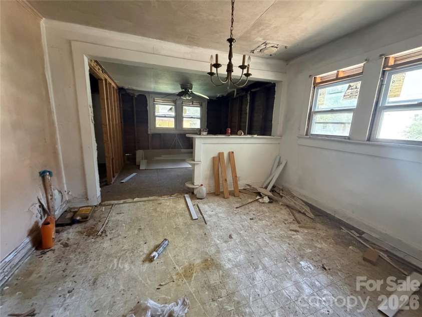 813 Long Street, Salisbury, NC 28144.  MLS# CAR4425002, YatesRealty ID 50962. 