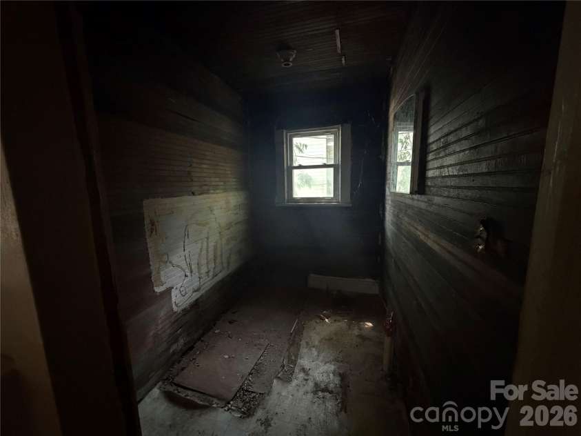 813 Long Street, Salisbury, NC 28144.  MLS# CAR4425002, YatesRealty ID 50962. 