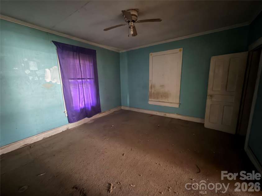 813 Long Street, Salisbury, NC 28144.  MLS# CAR4425002, YatesRealty ID 50962. 