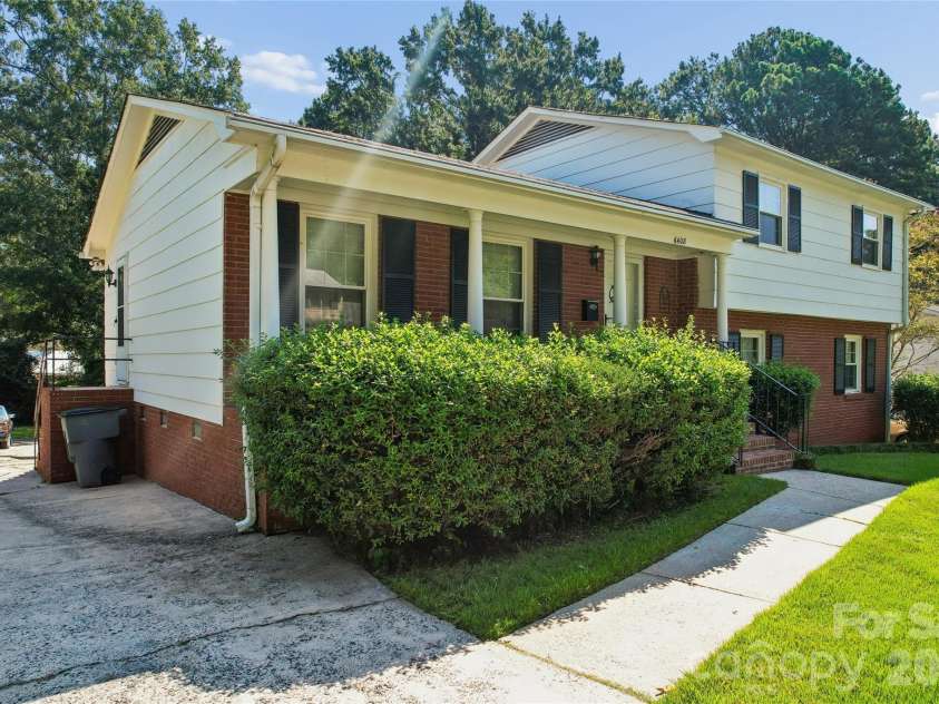 6408 Spring Garden Lane, Charlotte, NC 28213.  MLS# CAR4424165, YatesRealty ID 50963. 