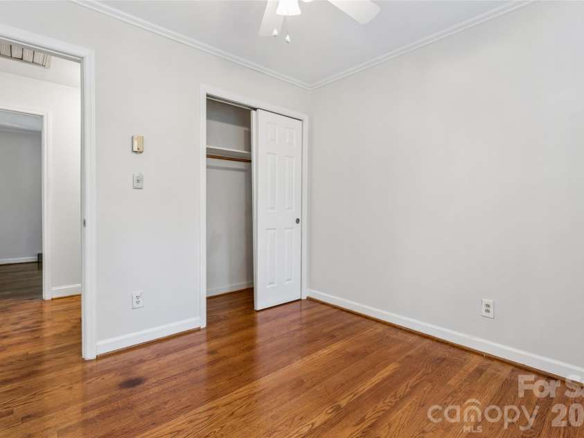 6408 Spring Garden Lane, Charlotte, NC 28213.  MLS# CAR4424165, YatesRealty ID 50963. 