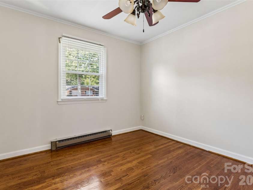 6408 Spring Garden Lane, Charlotte, NC 28213.  MLS# CAR4424165, YatesRealty ID 50963. 