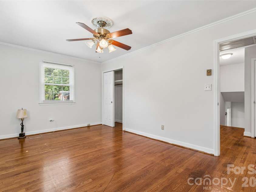 6408 Spring Garden Lane, Charlotte, NC 28213.  MLS# CAR4424165, YatesRealty ID 50963. 