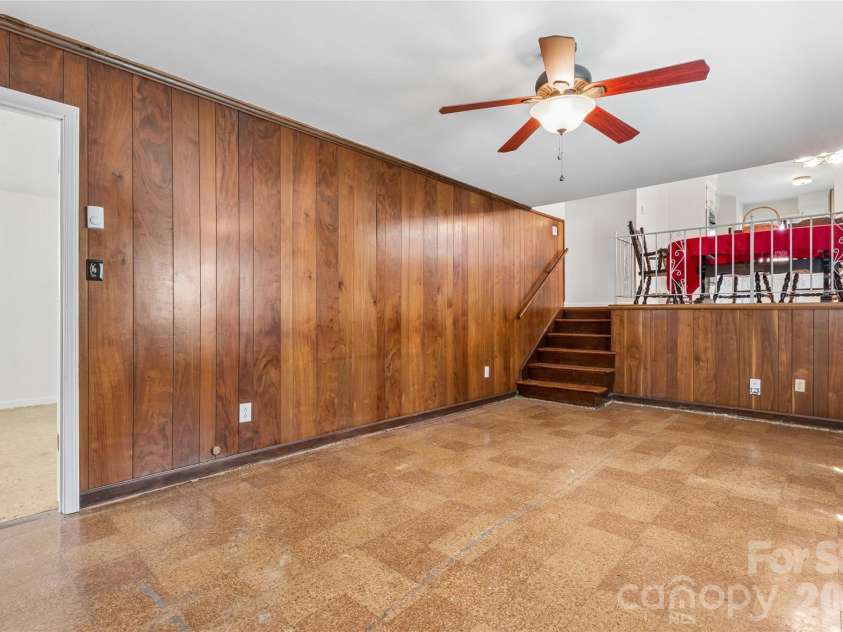 6408 Spring Garden Lane, Charlotte, NC 28213.  MLS# CAR4424165, YatesRealty ID 50963. 