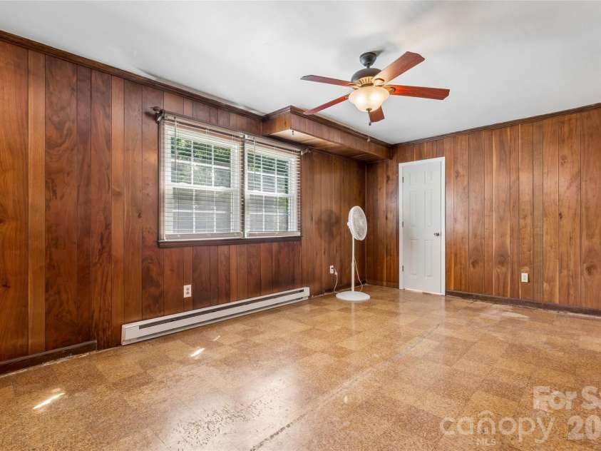 6408 Spring Garden Lane, Charlotte, NC 28213.  MLS# CAR4424165, YatesRealty ID 50963. 