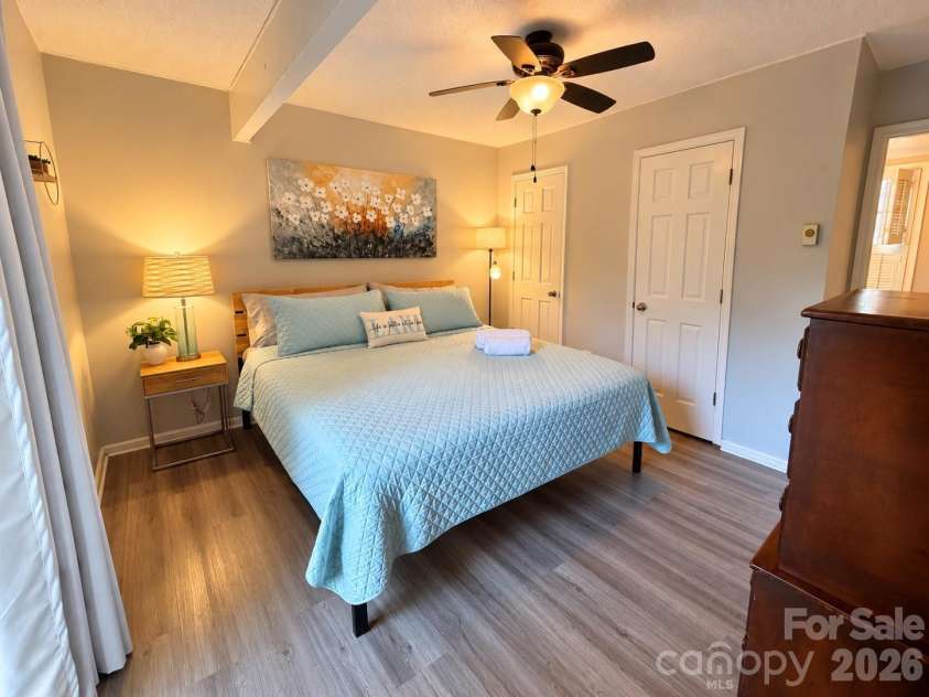 486 Oxford Road, Lake Junaluska, NC 28745.  MLS# CAR4408511, YatesRealty ID 50964. 