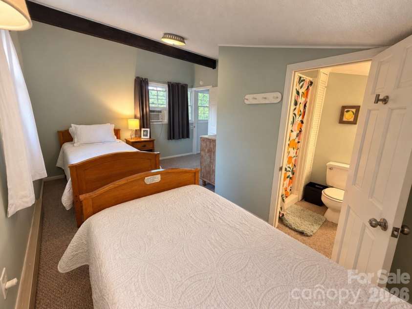 486 Oxford Road, Lake Junaluska, NC 28745.  MLS# CAR4408511, YatesRealty ID 50964. 