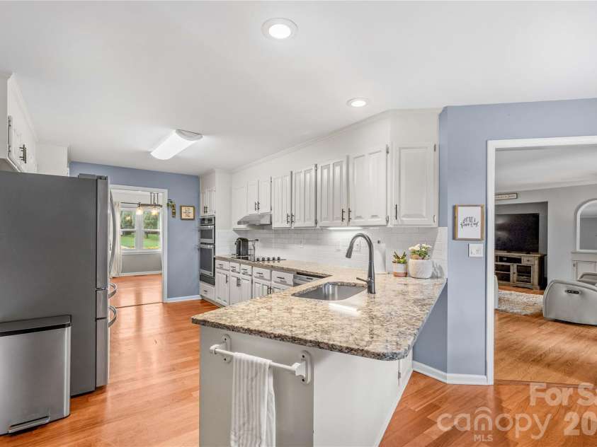 110 Dobbs Drive, Statesville, NC 28625.  MLS# CAR4424875, YatesRealty ID 50965. 