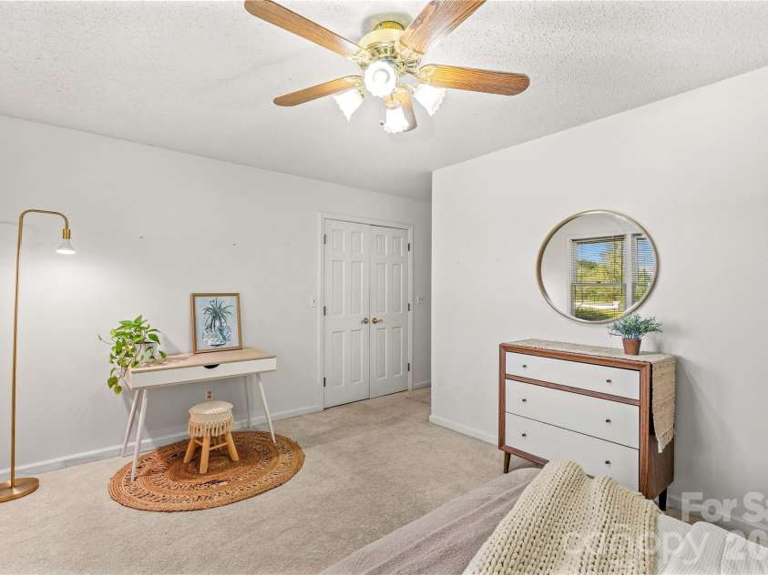110 Dobbs Drive, Statesville, NC 28625.  MLS# CAR4424875, YatesRealty ID 50965. 
