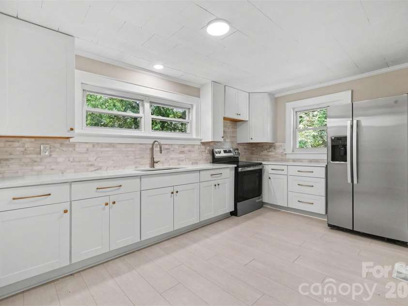 573 Allison Street, Concord, NC 28025.  MLS# CAR4424363, YatesRealty ID 50969. 
