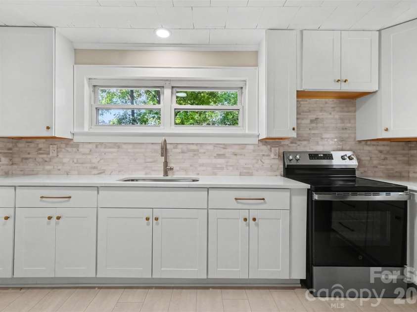 573 Allison Street, Concord, NC 28025.  MLS# CAR4424363, YatesRealty ID 50969. 
