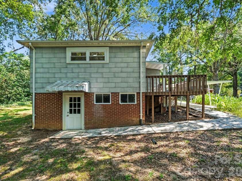 573 Allison Street, Concord, NC 28025.  MLS# CAR4424363, YatesRealty ID 50969. 