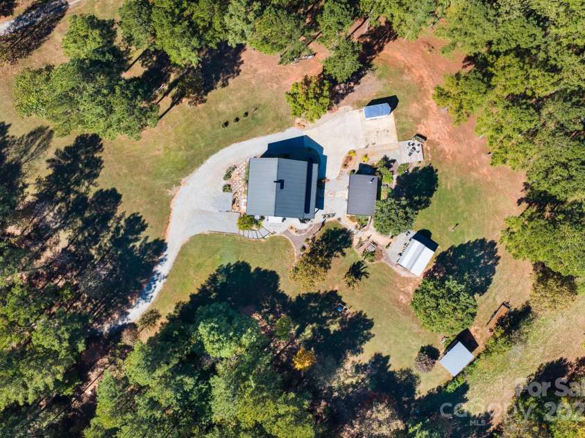 142 Riverside Drive, Rutherfordton, NC 28139.  MLS# CAR4314452, YatesRealty ID 5097. 