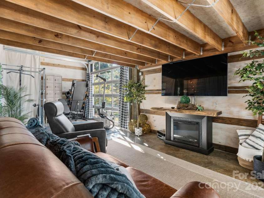 142 Riverside Drive, Rutherfordton, NC 28139.  MLS# CAR4314452, YatesRealty ID 5097. 