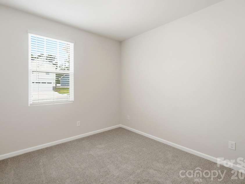2701 Westmont Drive, Gastonia, NC 28052.  MLS# CAR4425031, YatesRealty ID 50973. 