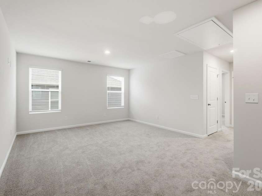 2701 Westmont Drive, Gastonia, NC 28052.  MLS# CAR4425031, YatesRealty ID 50973. 