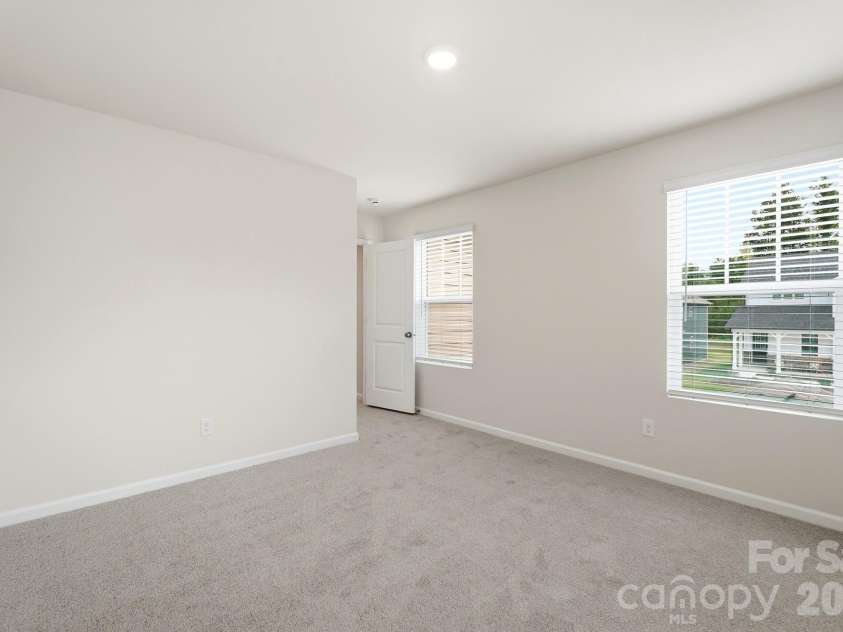 2701 Westmont Drive, Gastonia, NC 28052.  MLS# CAR4425031, YatesRealty ID 50973. 