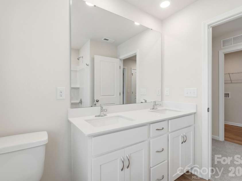 2701 Westmont Drive, Gastonia, NC 28052.  MLS# CAR4425031, YatesRealty ID 50973. 