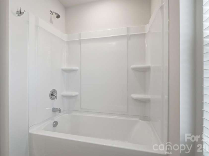 2701 Westmont Drive, Gastonia, NC 28052.  MLS# CAR4425031, YatesRealty ID 50973. 