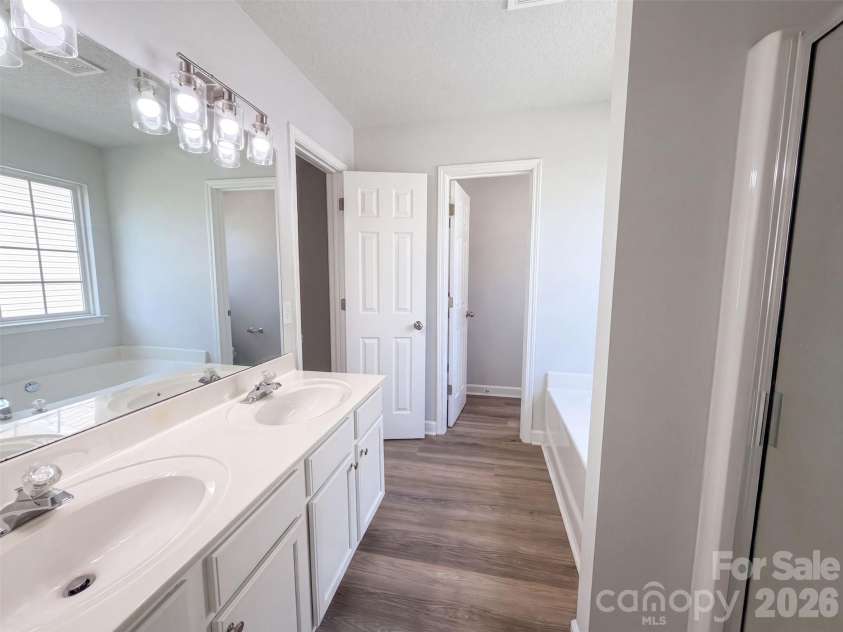 3978 Shasta Circle, Clover, SC 29710.  MLS# CAR4425062, YatesRealty ID 50976. 