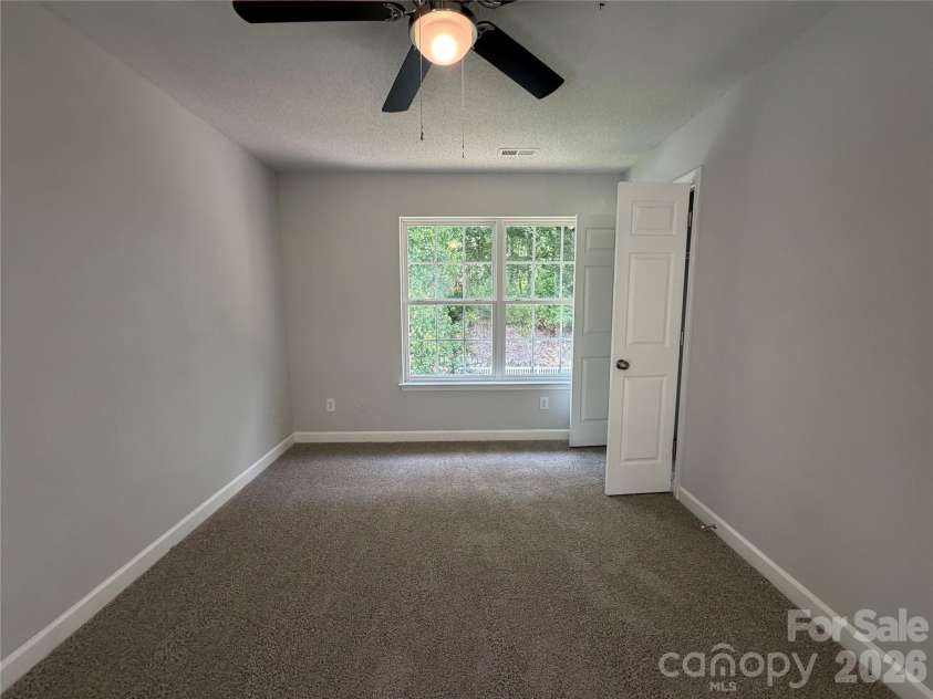 3978 Shasta Circle, Clover, SC 29710.  MLS# CAR4425062, YatesRealty ID 50976. 
