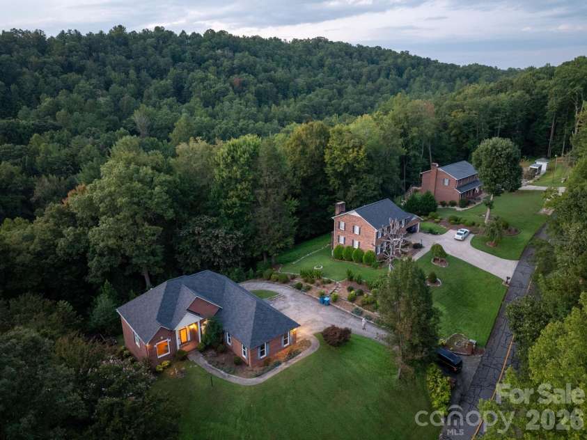3212 Champion Lane, Lenoir, NC 28645.  MLS# CAR4423445, YatesRealty ID 50977. 