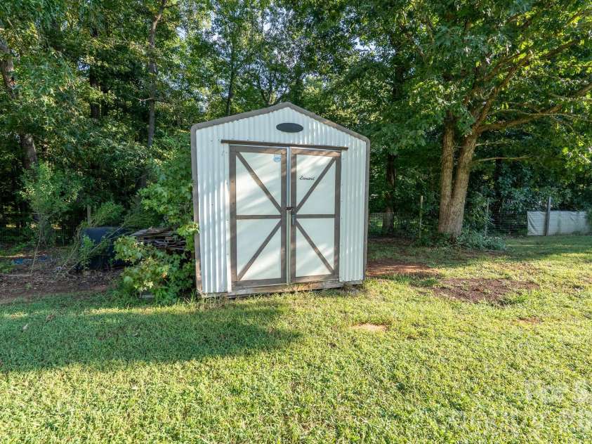 106 Courtney Lane, Salisbury, NC 28146.  MLS# CAR4424816, YatesRealty ID 50978. 