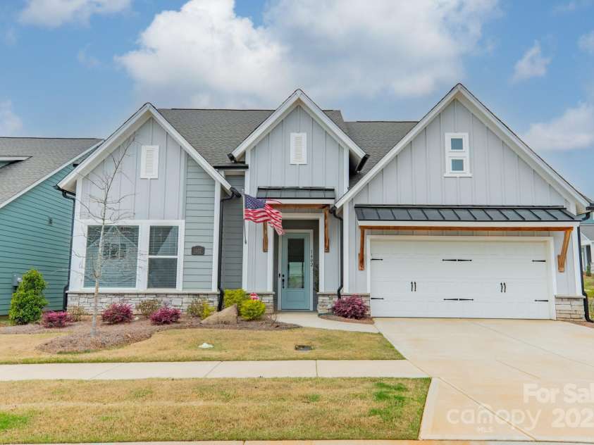 1402 Encore Lane, Waxhaw, NC 28173.  MLS# CAR4242665, YatesRealty ID 5098. 