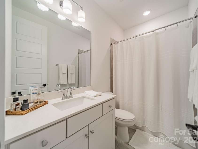 1402 Encore Lane, Waxhaw, NC 28173.  MLS# CAR4242665, YatesRealty ID 5098. 