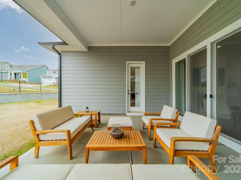 1402 Encore Lane, Waxhaw, NC 28173.  MLS# CAR4242665, YatesRealty ID 5098. 