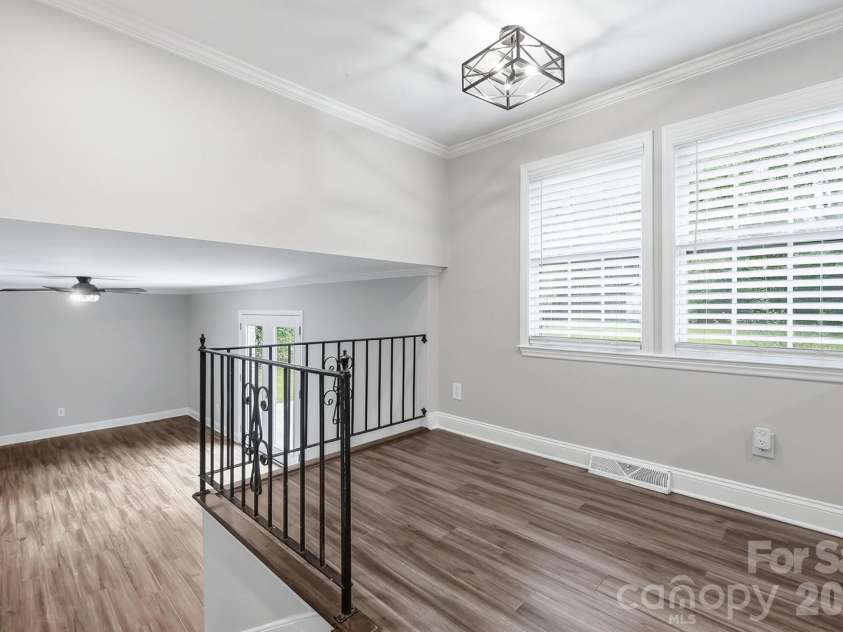 4400 Strangford Avenue, Charlotte, NC 28215.  MLS# CAR4422804, YatesRealty ID 50980. Breakfast knook area or coffee bar agea