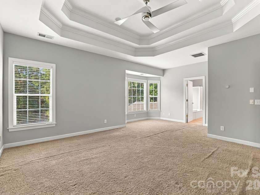 702 Carver Pond Lane, Waxhaw, NC 28173.  MLS# CAR4419150, YatesRealty ID 50981. 