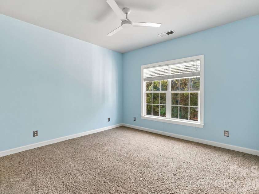 702 Carver Pond Lane, Waxhaw, NC 28173.  MLS# CAR4419150, YatesRealty ID 50981. 