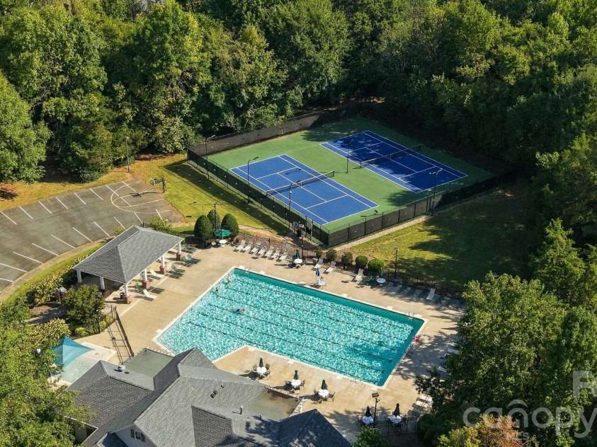 702 Carver Pond Lane, Waxhaw, NC 28173.  MLS# CAR4419150, YatesRealty ID 50981. 