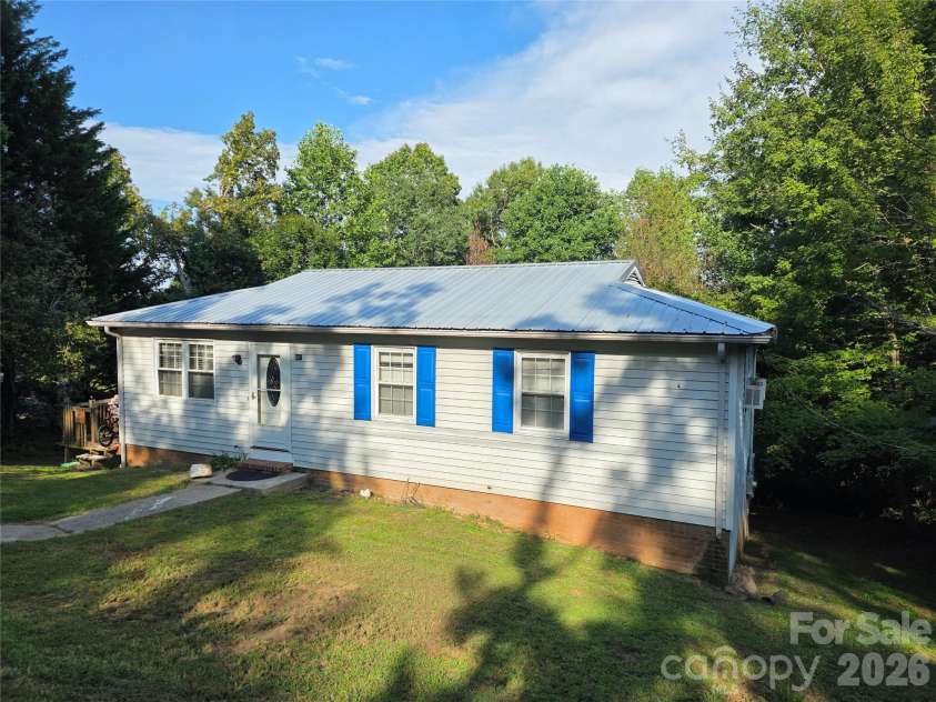 601 Hennessee Street, Morganton, NC 28655.  MLS# CAR4425023, YatesRealty ID 50986. 
