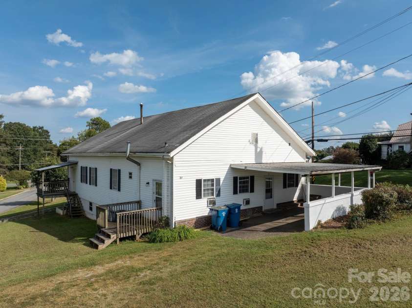 84 Falls Avenue, Granite Falls, NC 28630.  MLS# CAR4424296, YatesRealty ID 50987. 