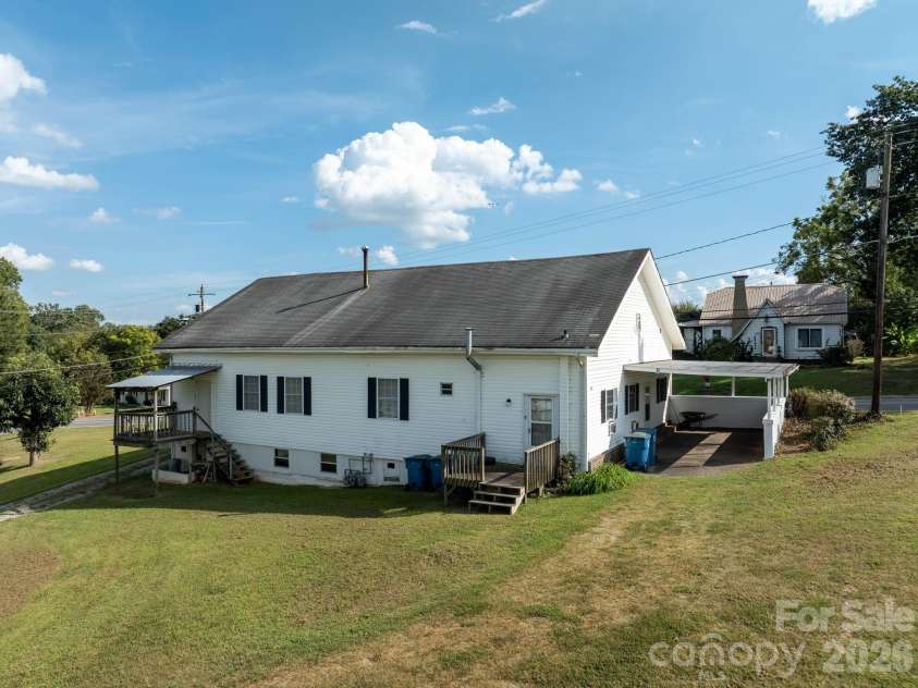 84 Falls Avenue, Granite Falls, NC 28630.  MLS# CAR4424296, YatesRealty ID 50987. 