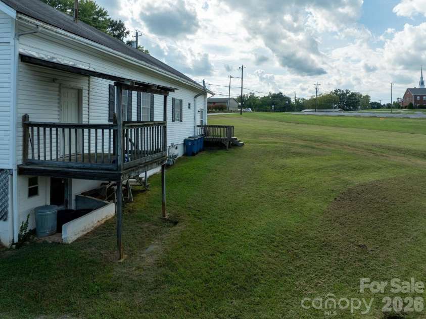 84 Falls Avenue, Granite Falls, NC 28630.  MLS# CAR4424296, YatesRealty ID 50987. 