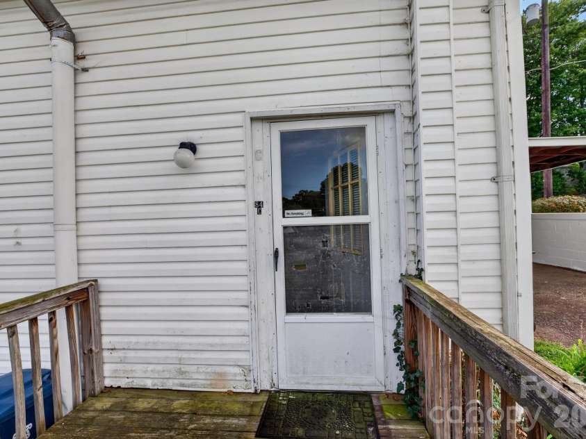 84 Falls Avenue, Granite Falls, NC 28630.  MLS# CAR4424296, YatesRealty ID 50987. 