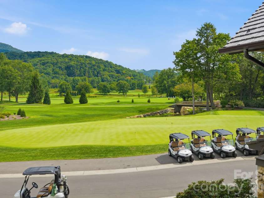 659 Clubhouse Drive, Banner Elk, NC 28604.  MLS# CAR4425025, YatesRealty ID 50988. 