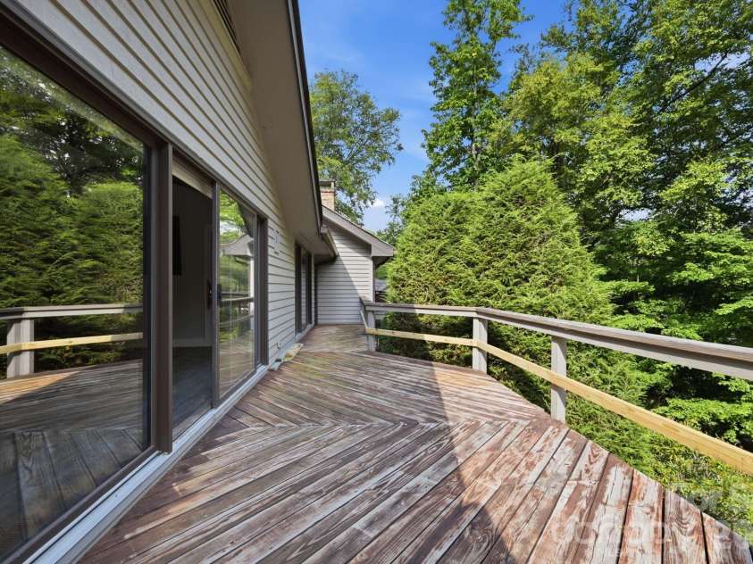 659 Clubhouse Drive, Banner Elk, NC 28604.  MLS# CAR4425025, YatesRealty ID 50988. Back Porch