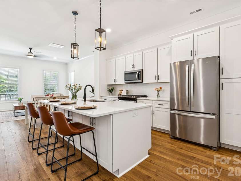5820 Pittmon Lane, Kannapolis, NC 28081.  MLS# CAR4374421, YatesRealty ID 5099. Large kitchen